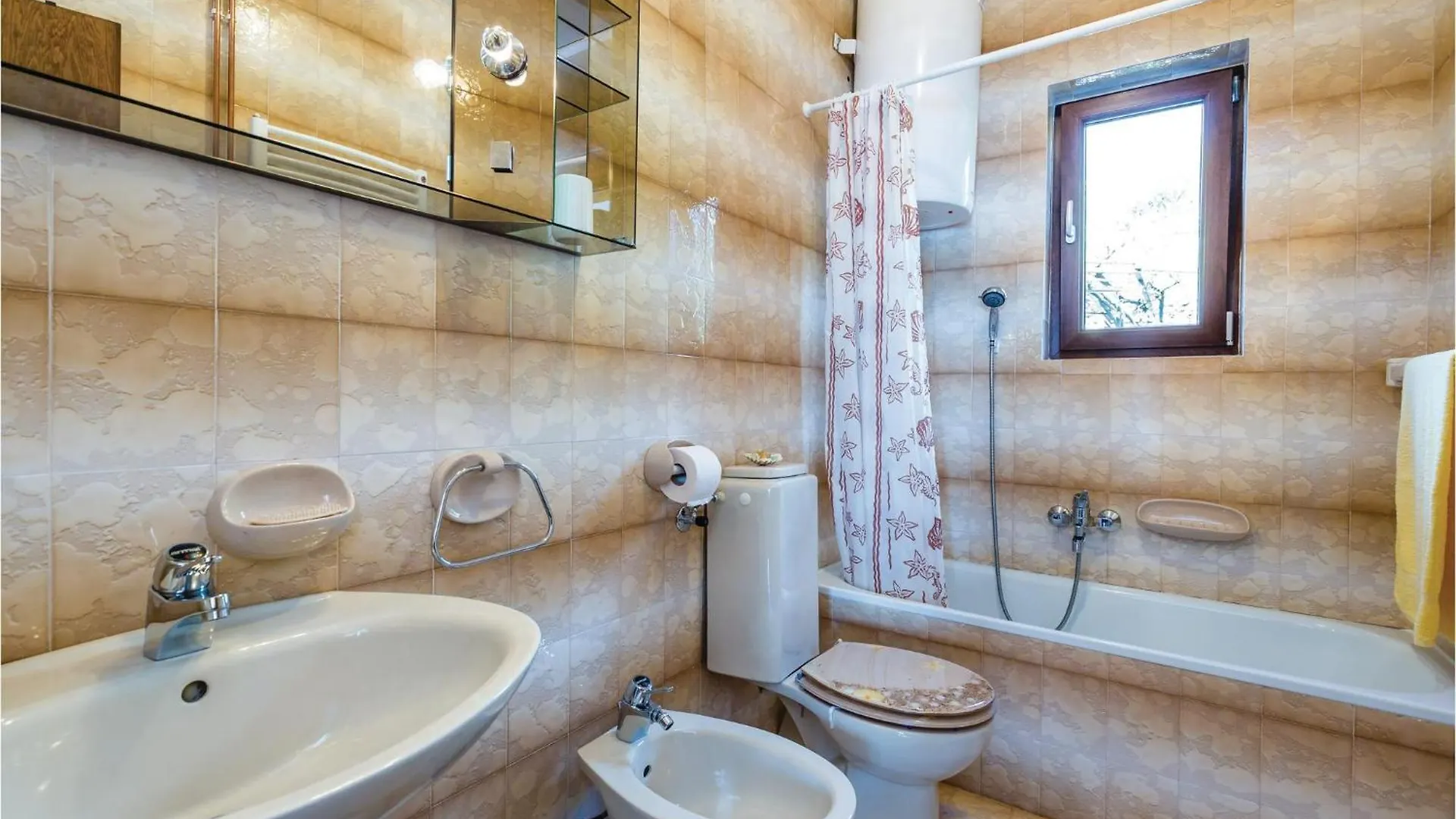 2 Bedroom Lovely Apartment In Lovran