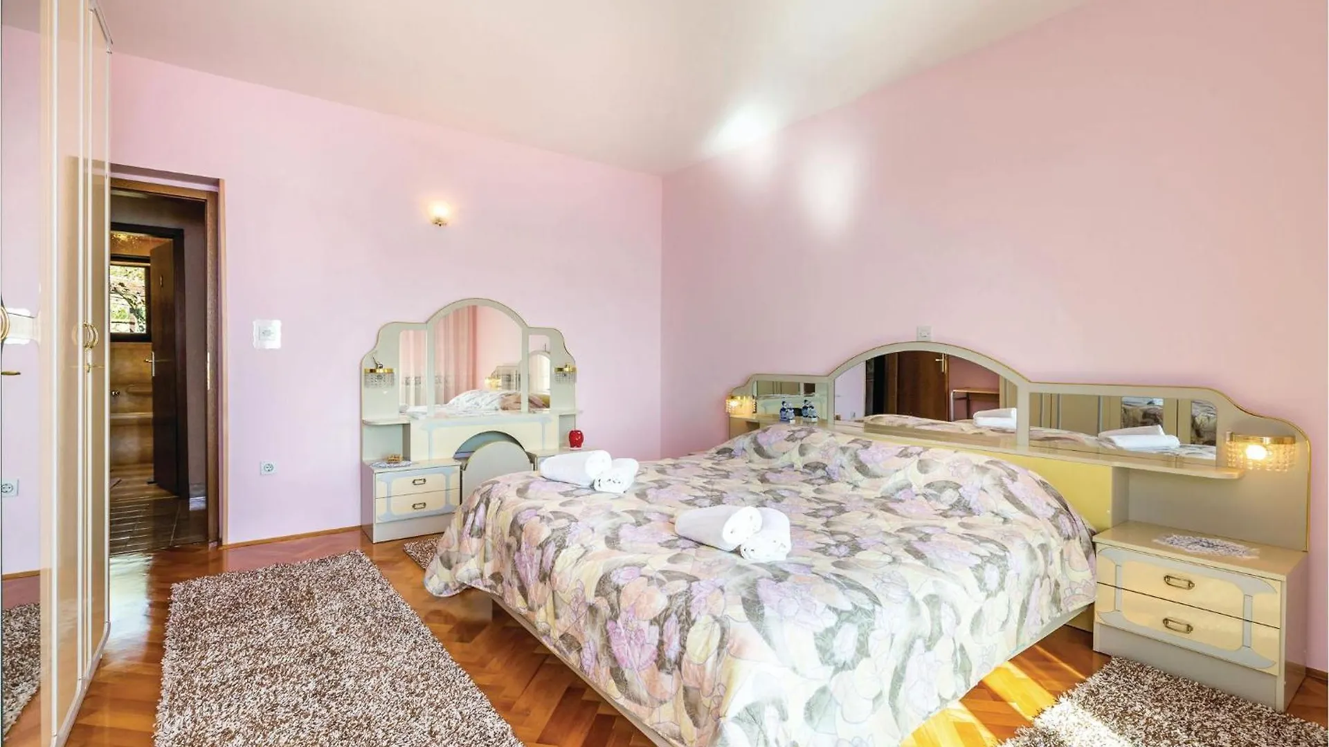 2 Bedroom Lovely Apartment In Lovran